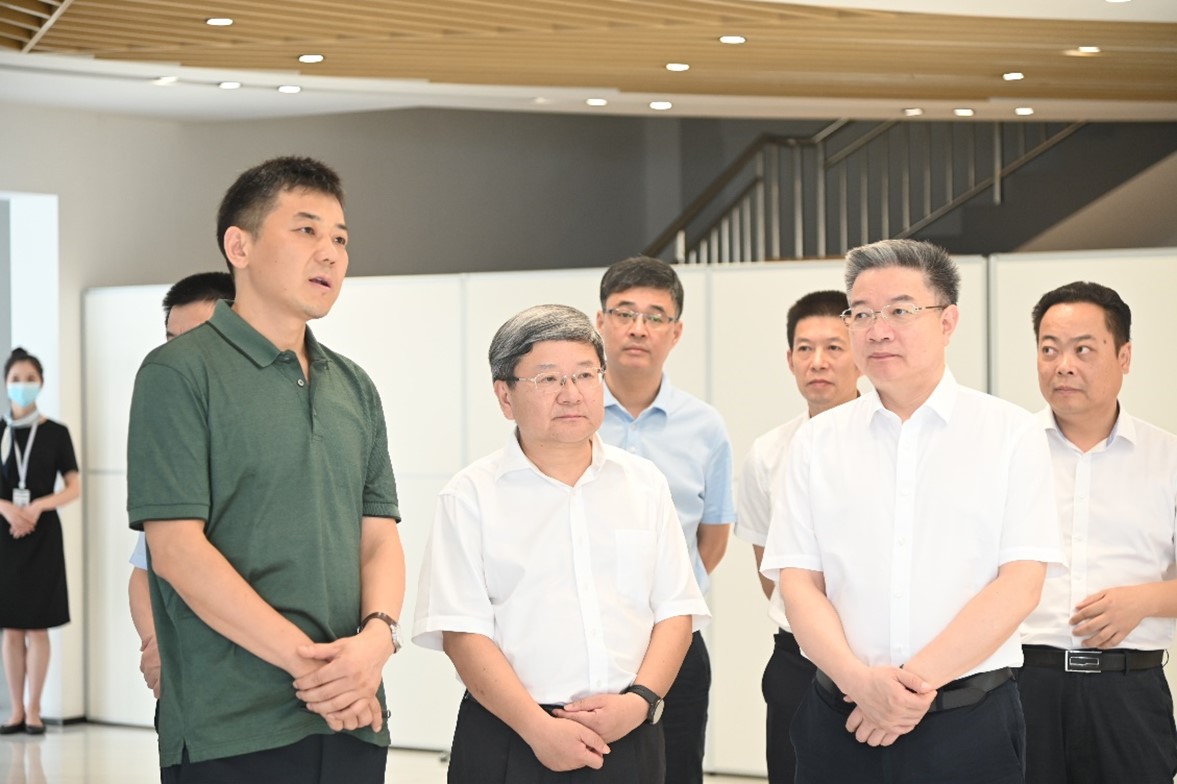余姚市委书记傅贵荣一行莅临宁波欧亿体育生物调研园区建设